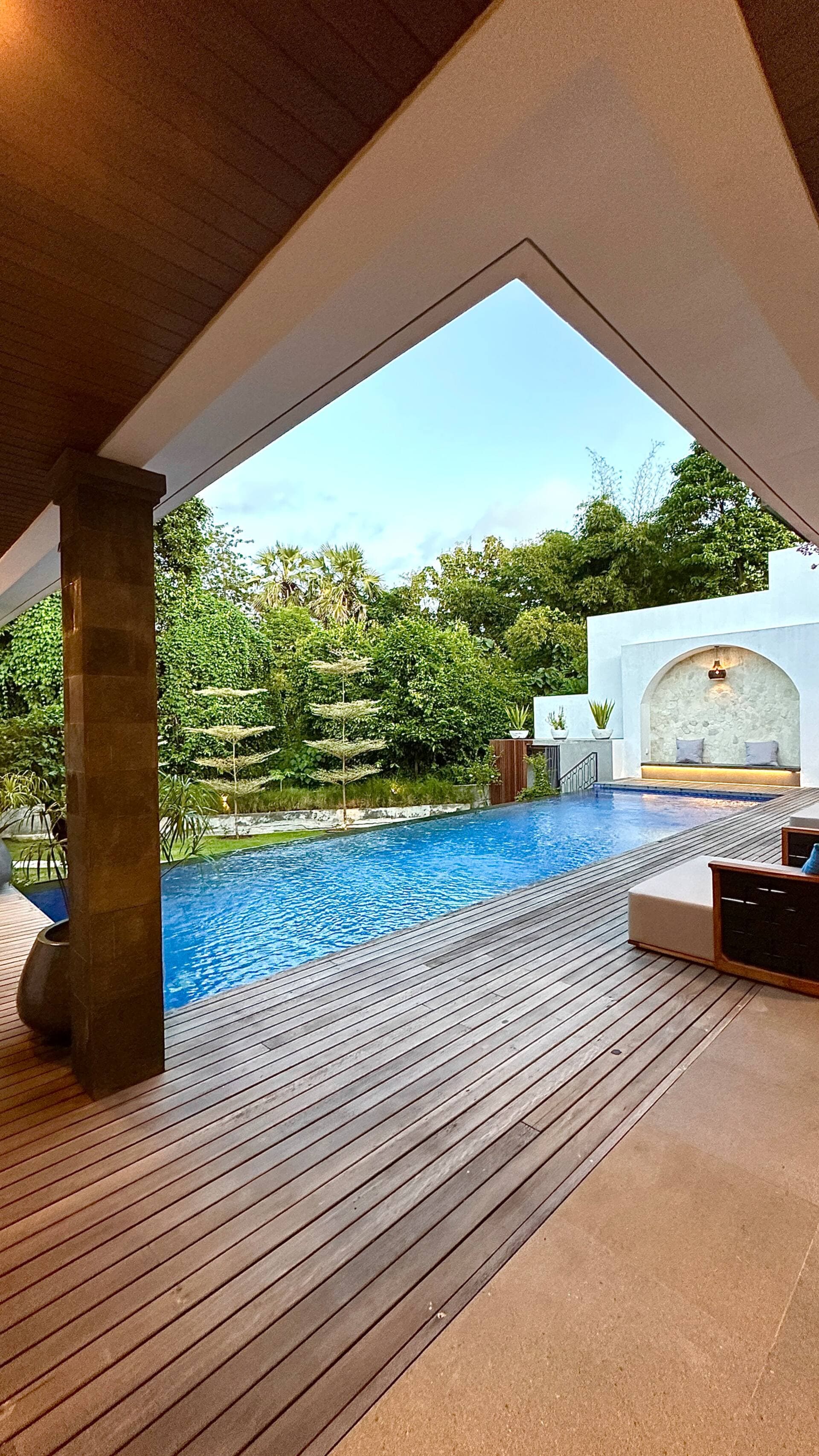 Casa Gong 5 Bedroom Infinity Pool Rooftop near GWK — photo 3