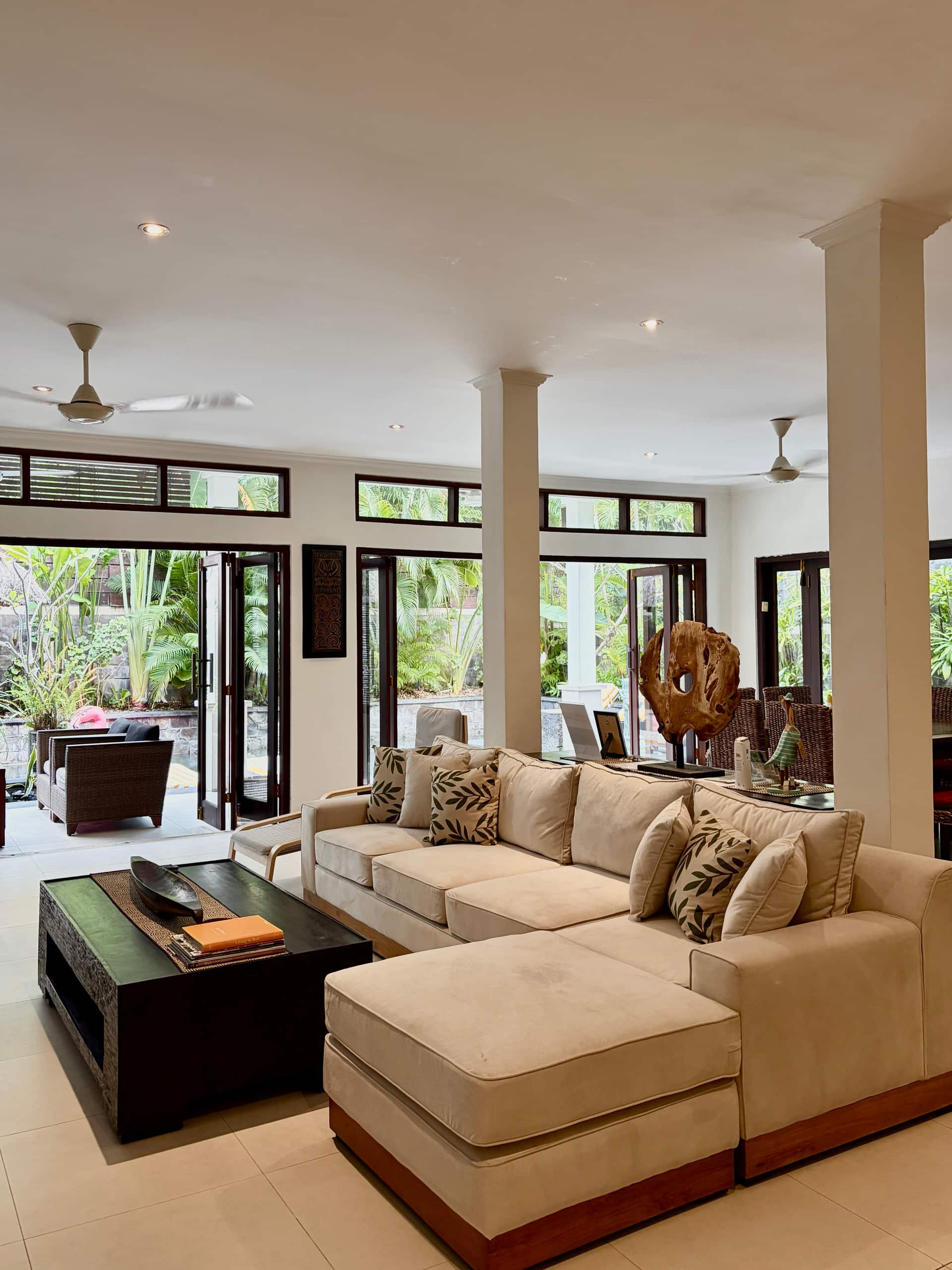 Villa Kipas is just 85 meters from Seminyak Beach — photo 2
