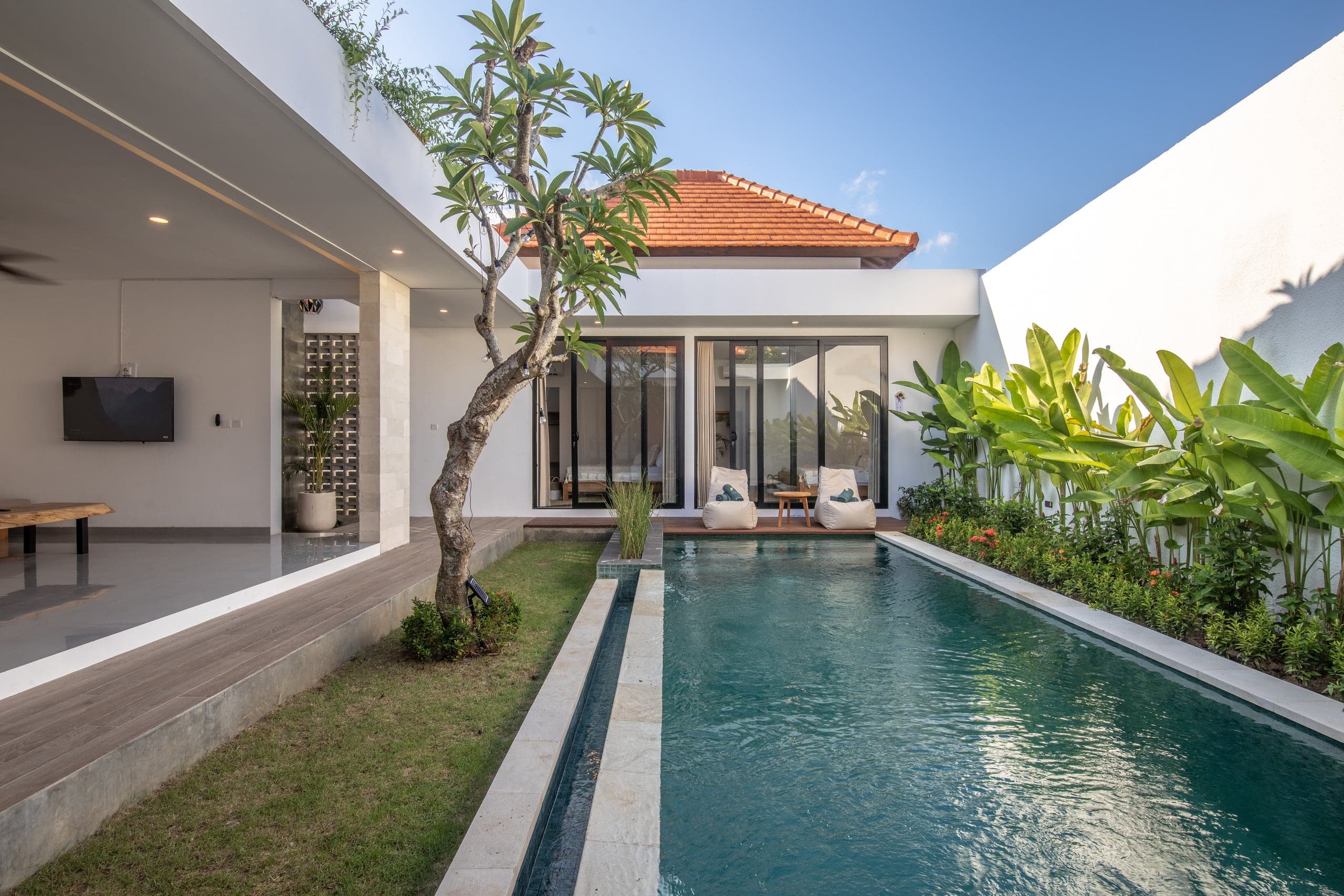 Villa Sienna center of Seminyak AirPort pickup Inc — photo 1