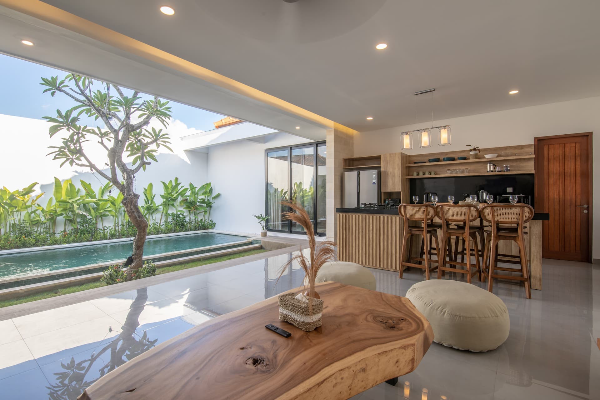 Villa Sienna center of Seminyak AirPort pickup Inc — photo 2