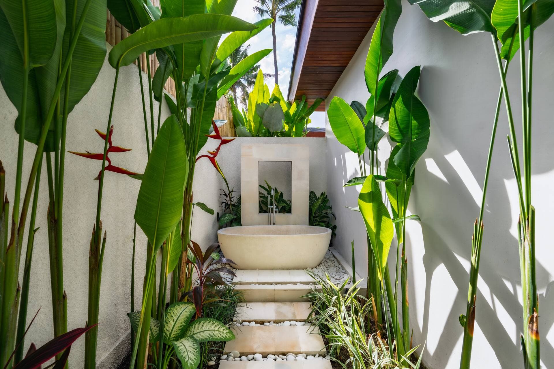 Villa Maia : 4BR Pool, Bathtub & Gym Ubud — photo 3