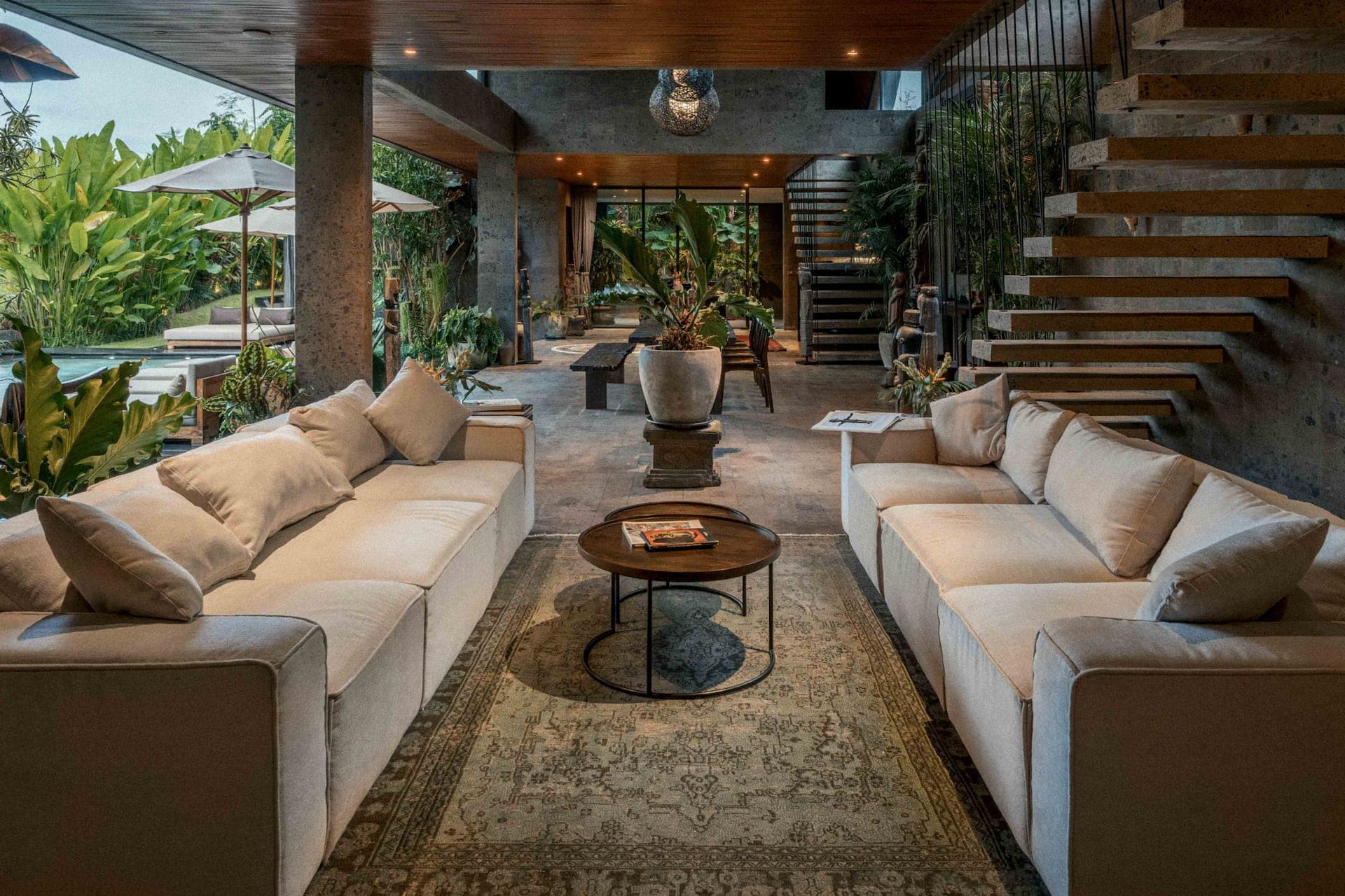 ALPHA HOUSE– Design villa w full concierge service — photo 2