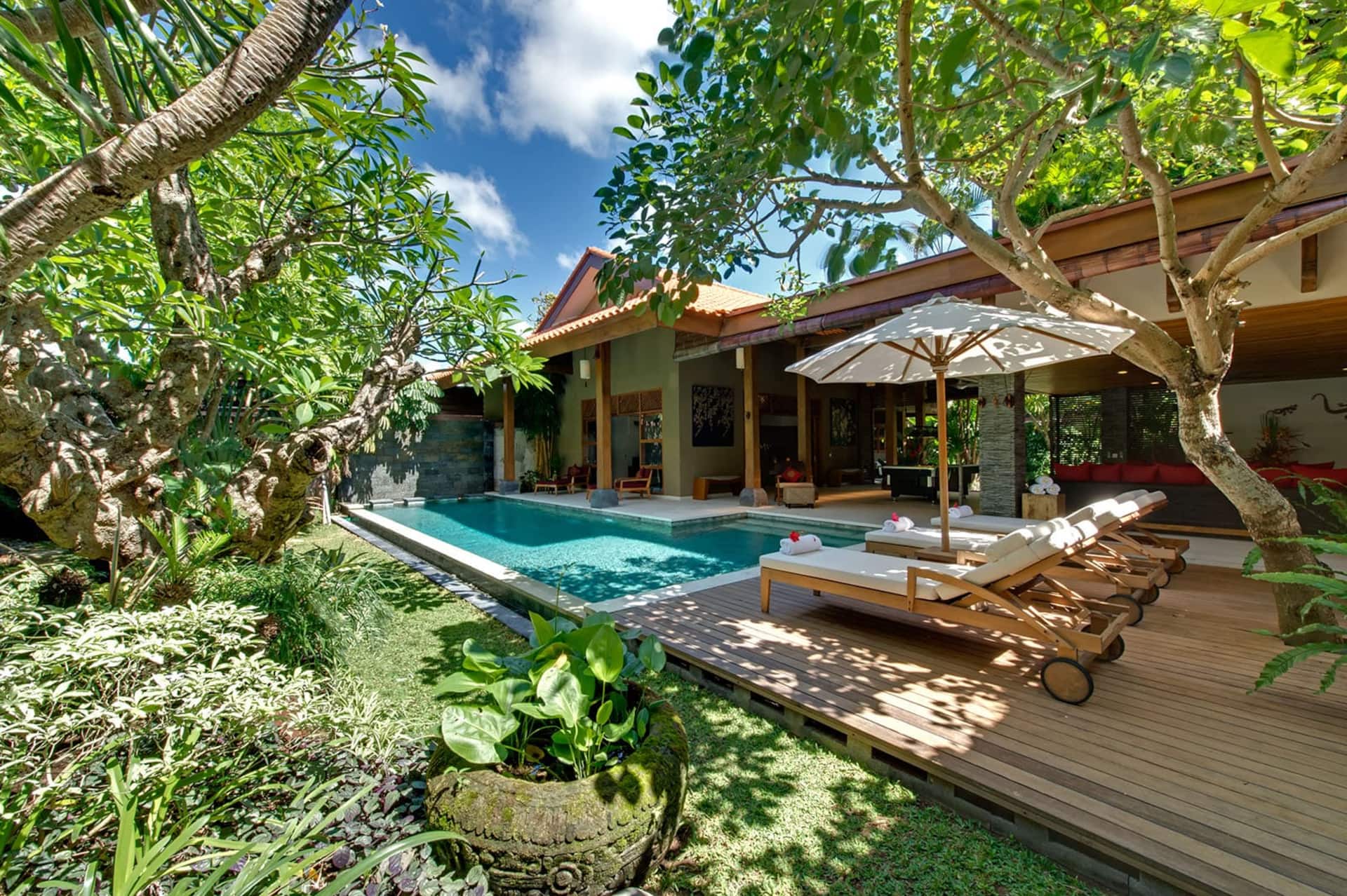 Luxury 10-Bedroom Estate in the Heart of Seminyak — photo 5