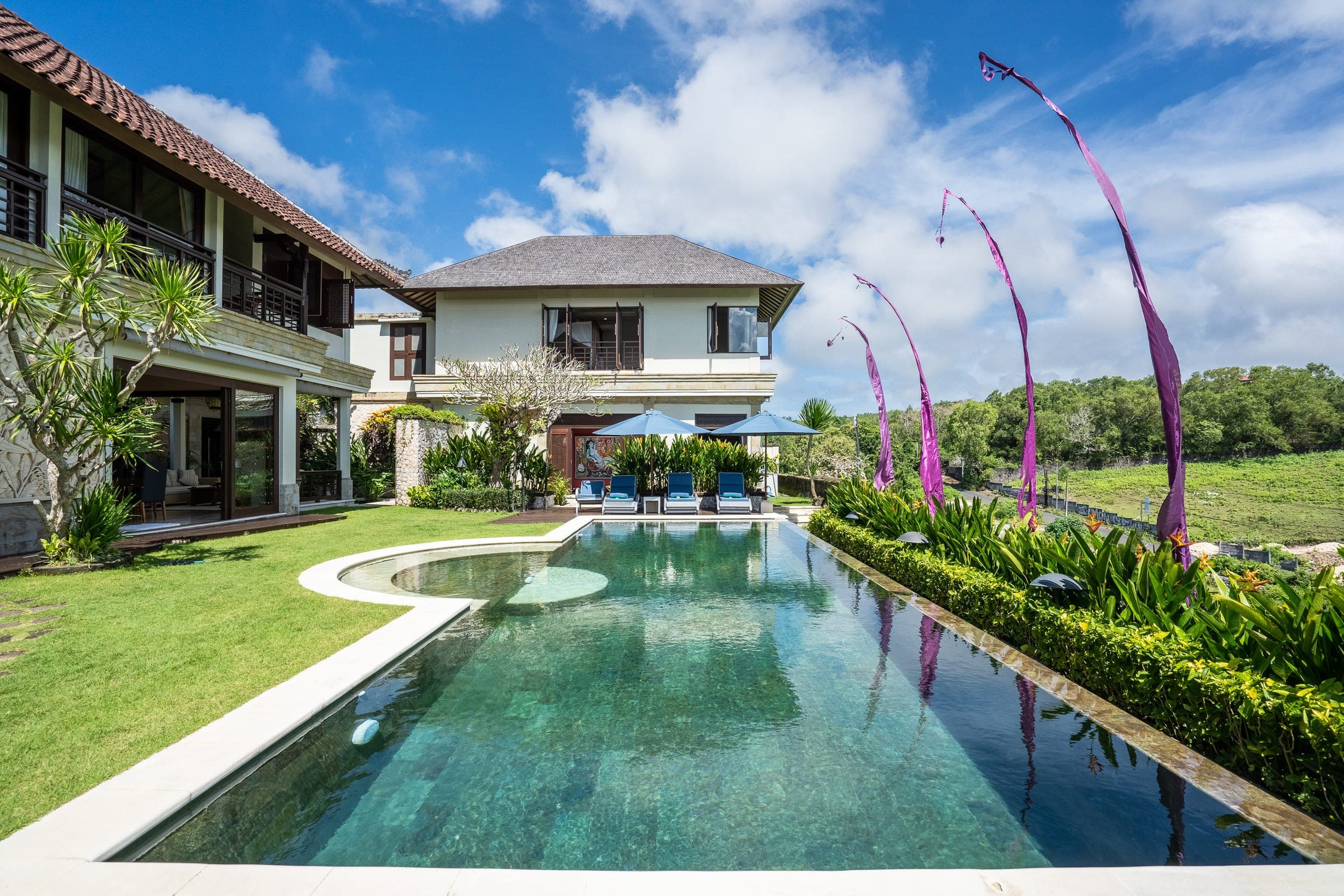 Immaculate 3-4BR Villa with Butler Service and Spa 1