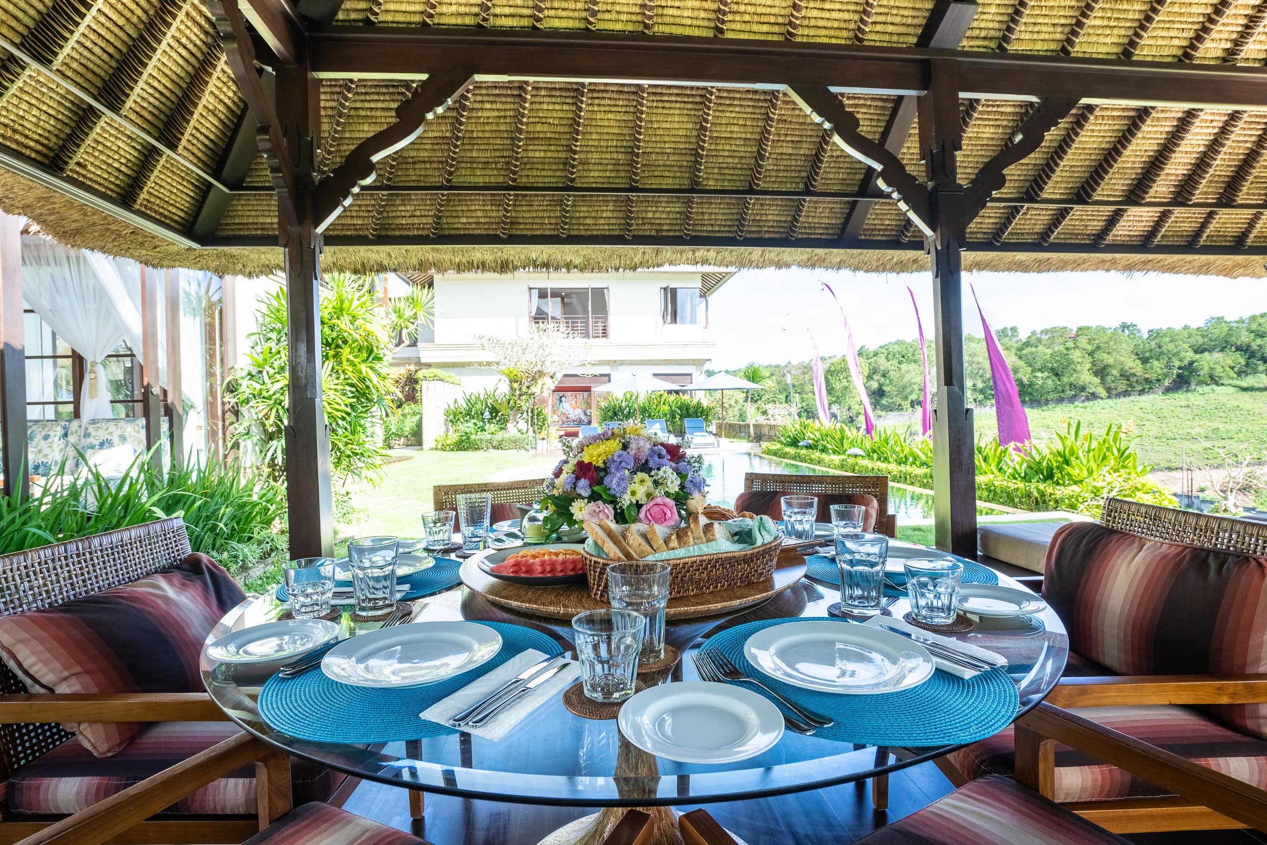 Immaculate 3-4BR Villa with Butler Service and Spa 22