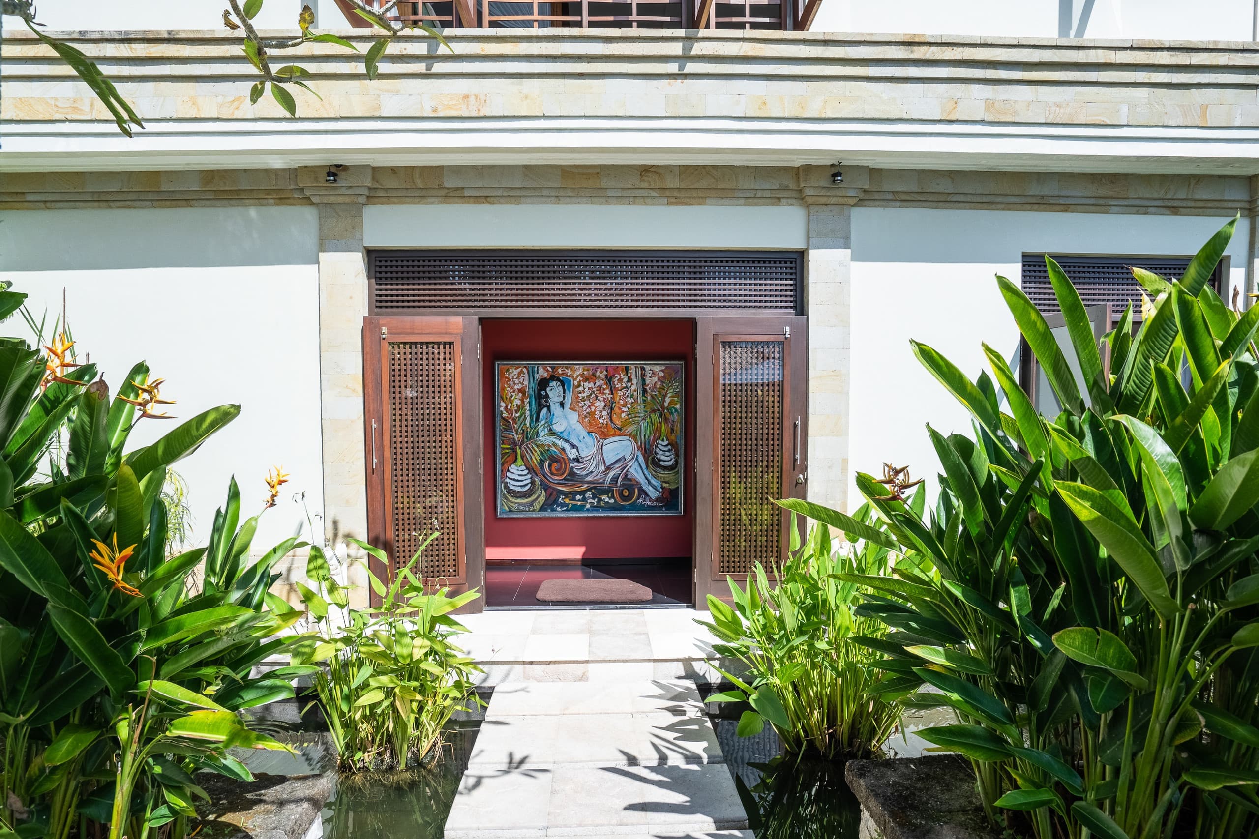 Immaculate 3-4BR Villa with Butler Service and Spa 25