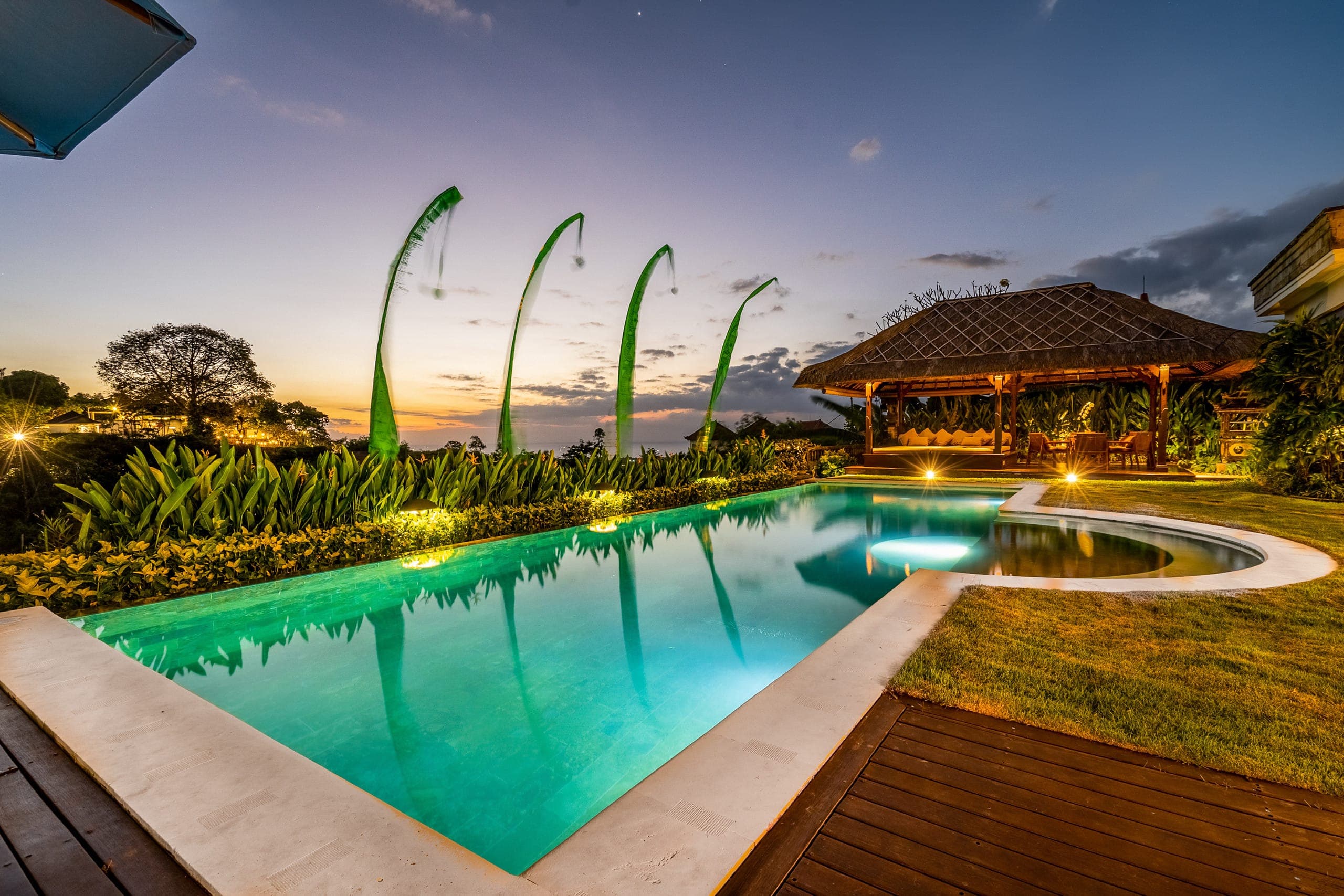 Immaculate 3-4BR Villa with Butler Service and Spa 9