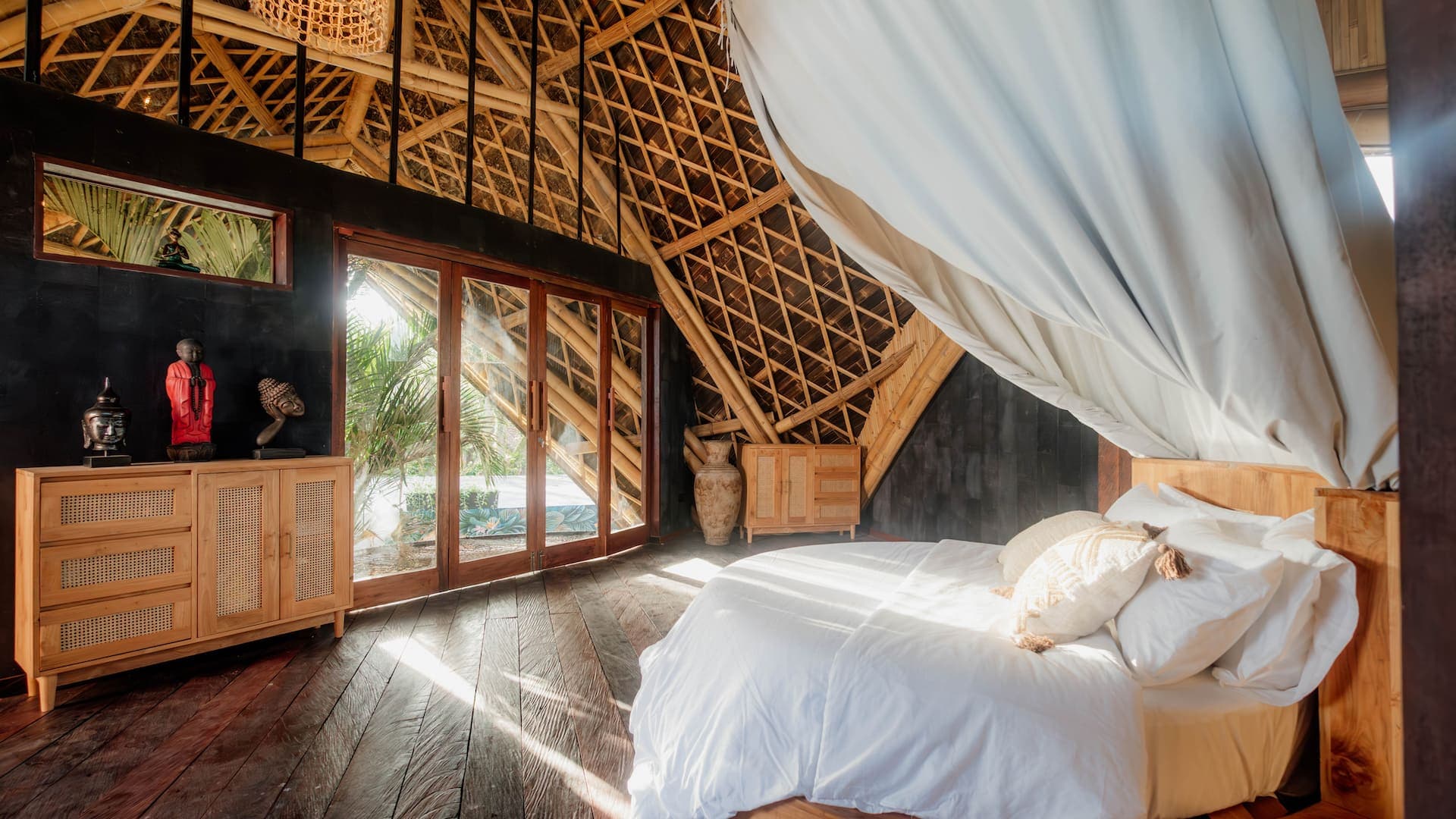 Villa Jocelyne - Luxury Bamboo Villa — photo 3