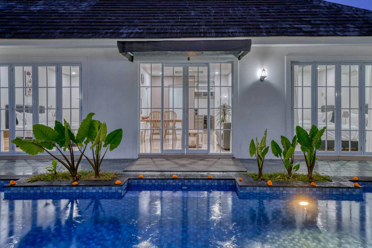 Alyxia 3 Bedroom Apartment 10