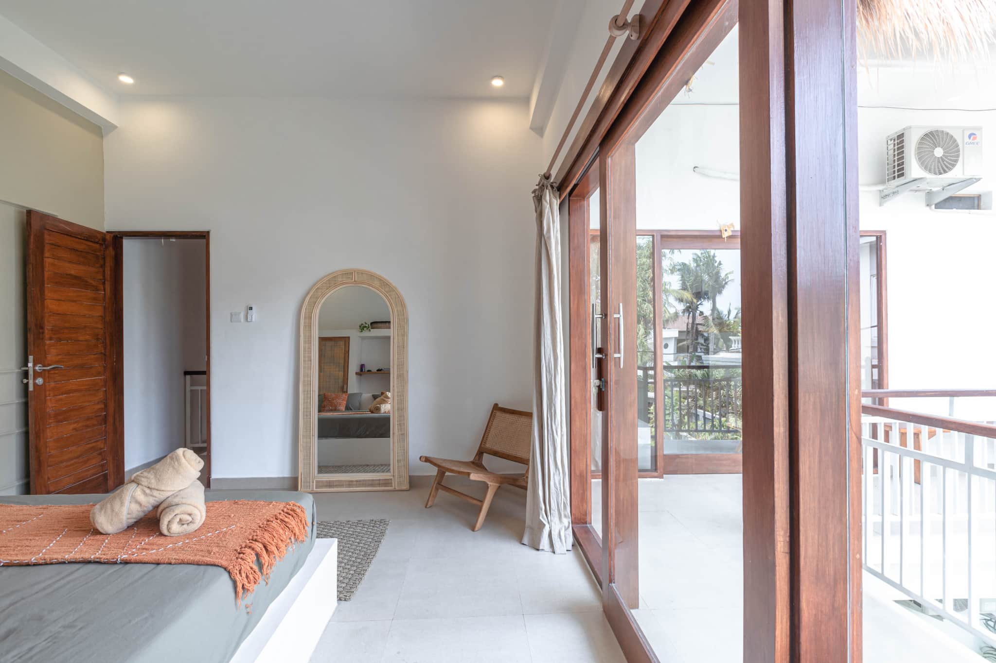 6-person Boho Villa Canggu Perenenam, Rooftop cinema, pool 11
