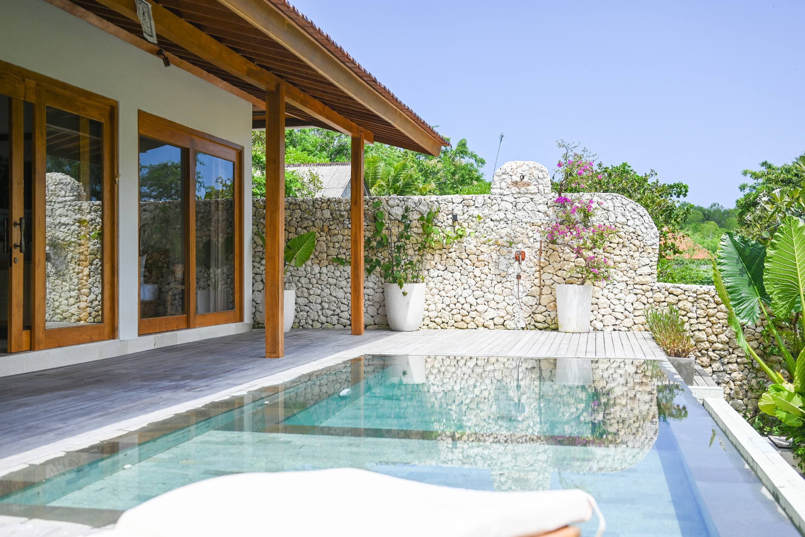 Villa Sama Sama|2BR Jungle View 8
