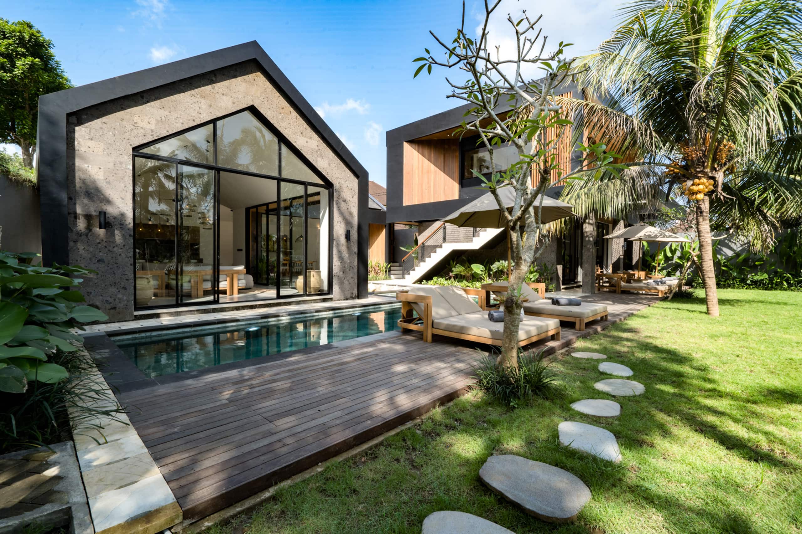 Villa Bisma Coco : 4BR in center of Ubud — photo 1