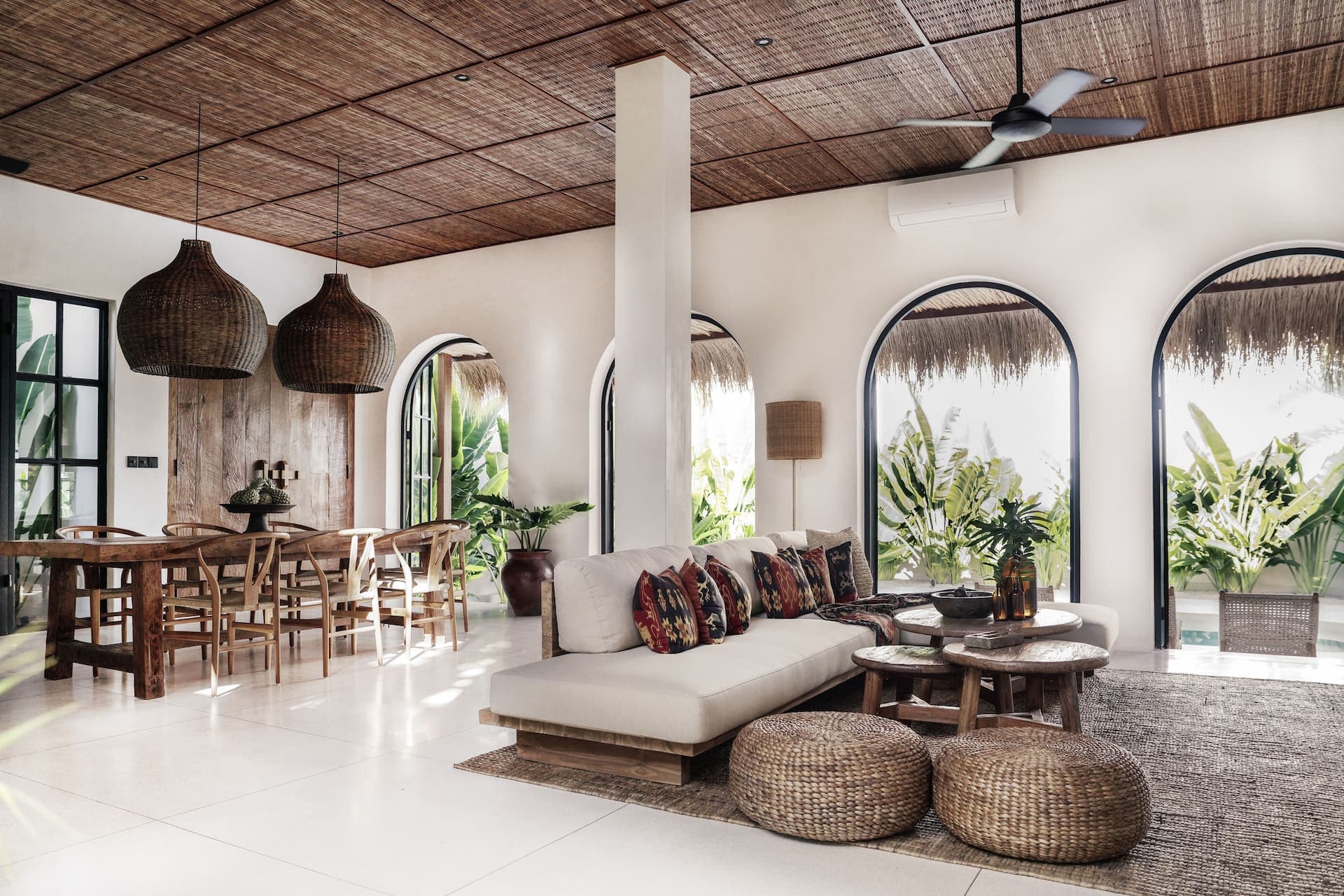 Villa Almaz: Brand New Tropical 3BR In Seminyak — photo 4