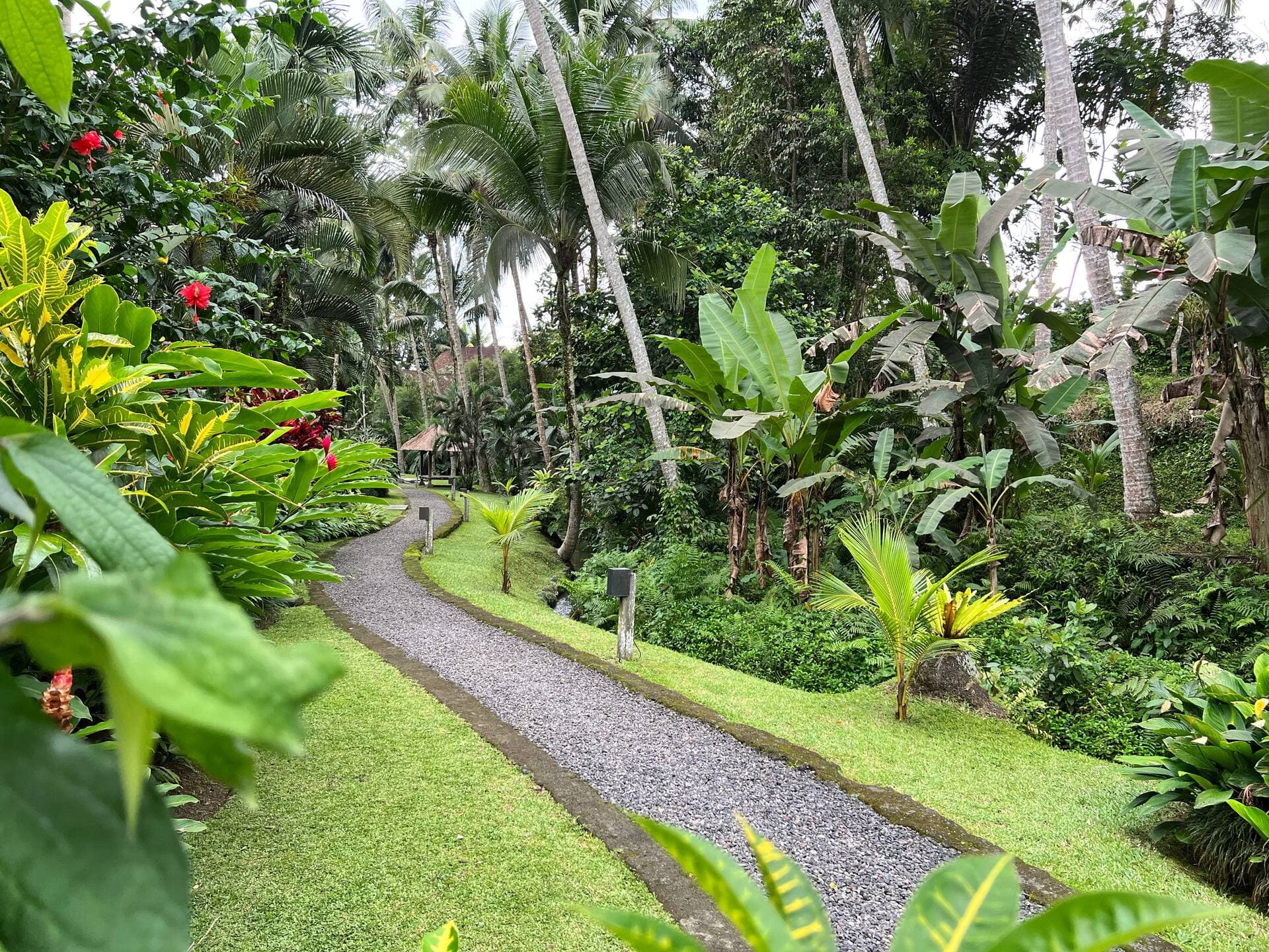 Balinese Antiques 2BR Villa 15 Mins to Ubud Centre — photo 5