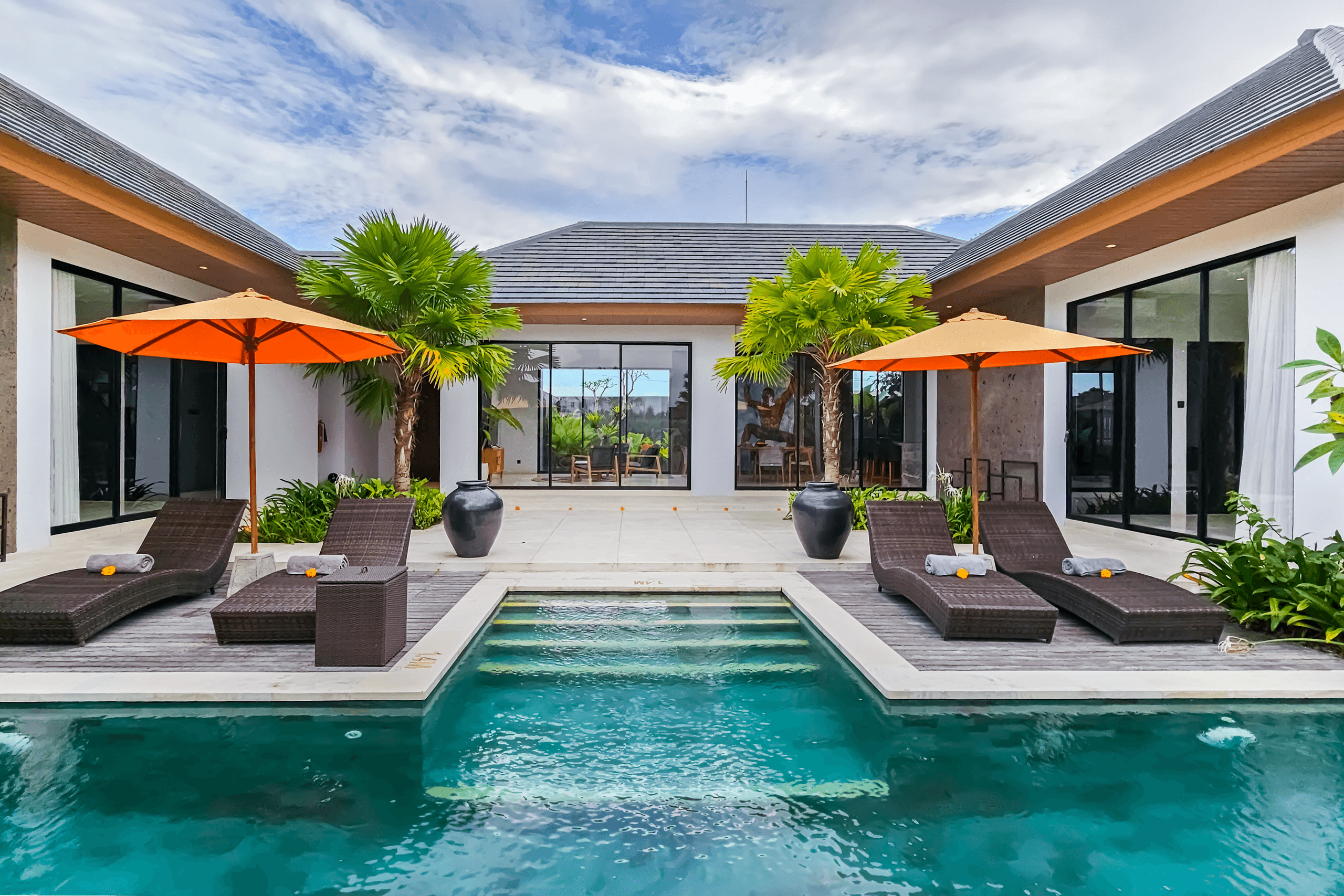 Lavatera Villa 32