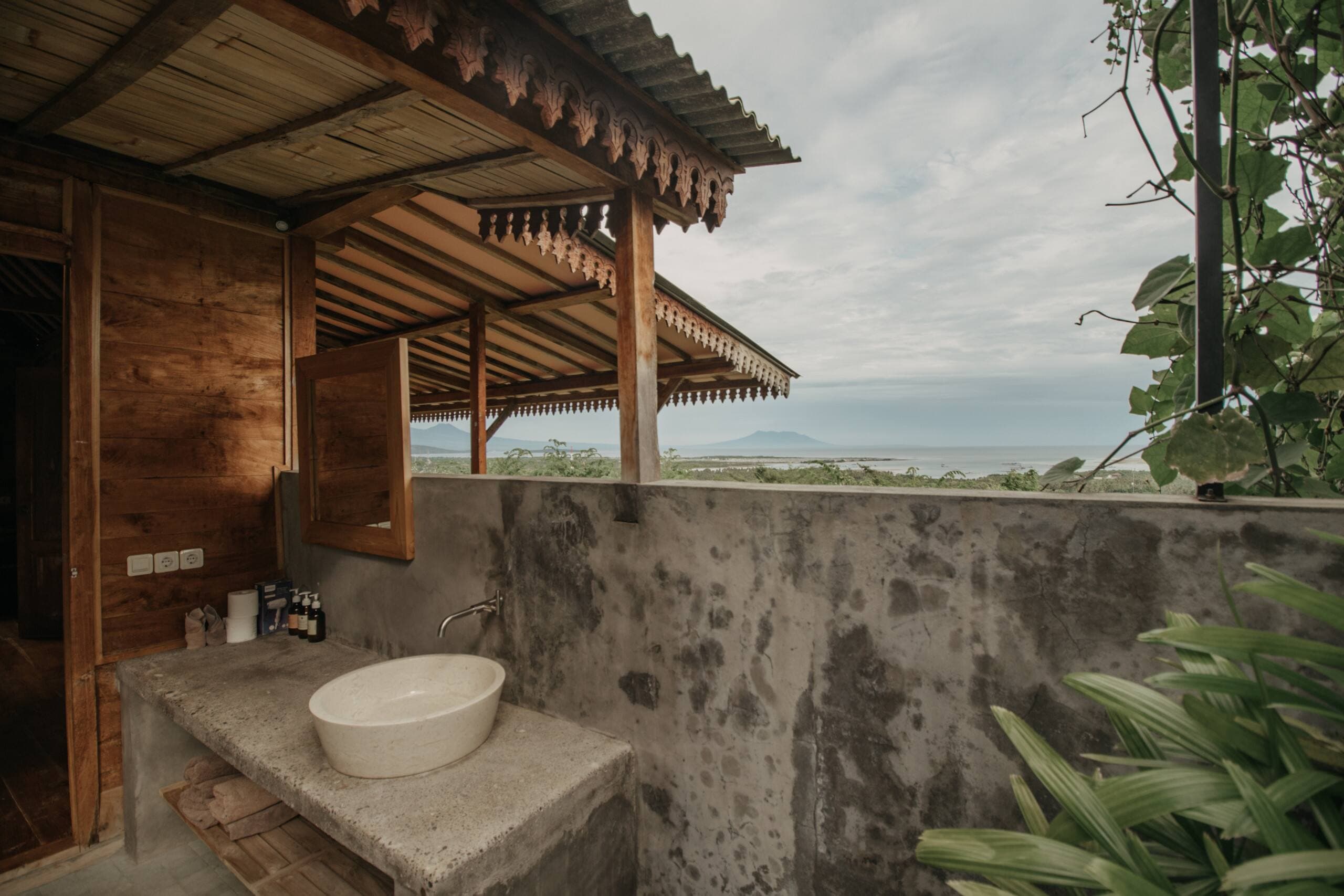 Kesambi 1 wooden house 4