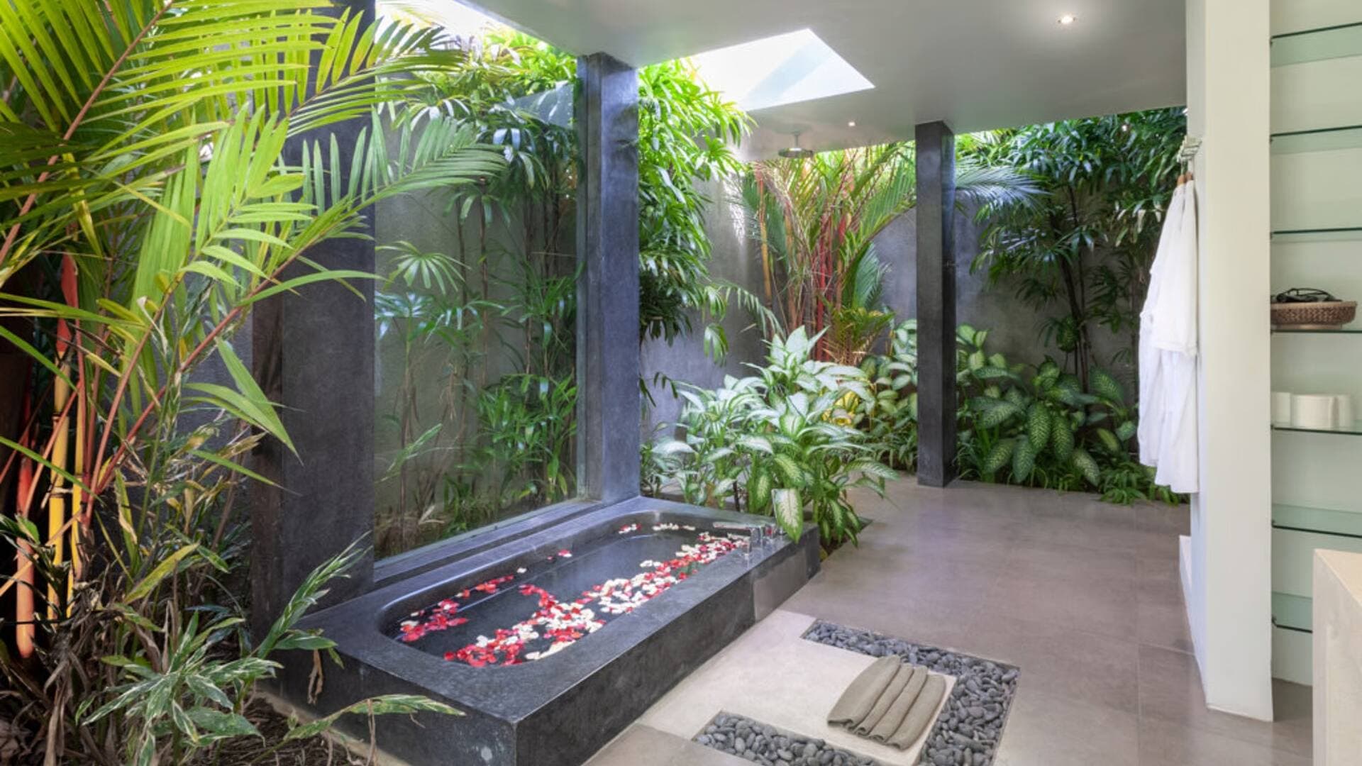 2BR Pool Villa Steps from Eat Street Seminyak — photo 3