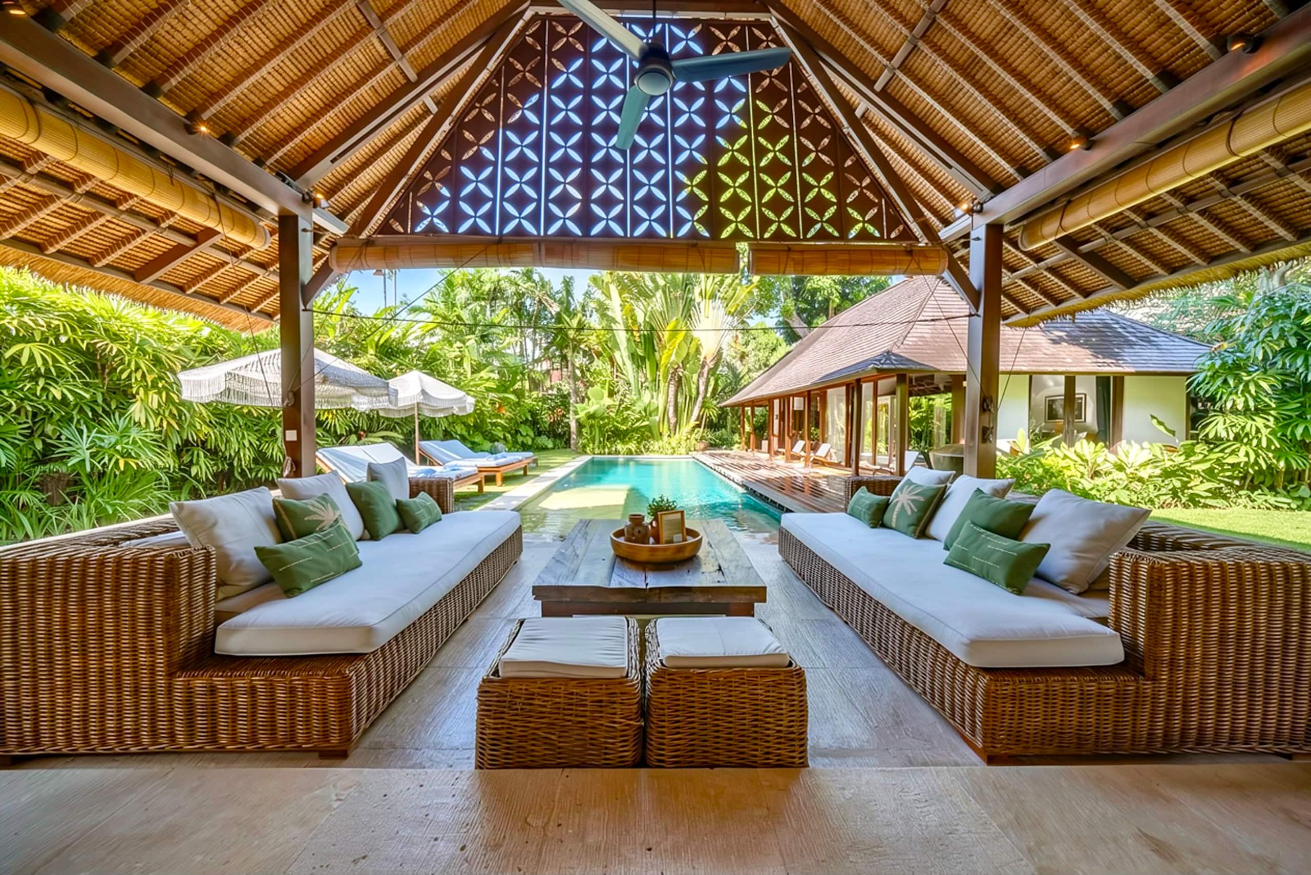 Bali Luxury/Walk To The Beach/Huge Pool&Garden — photo 1